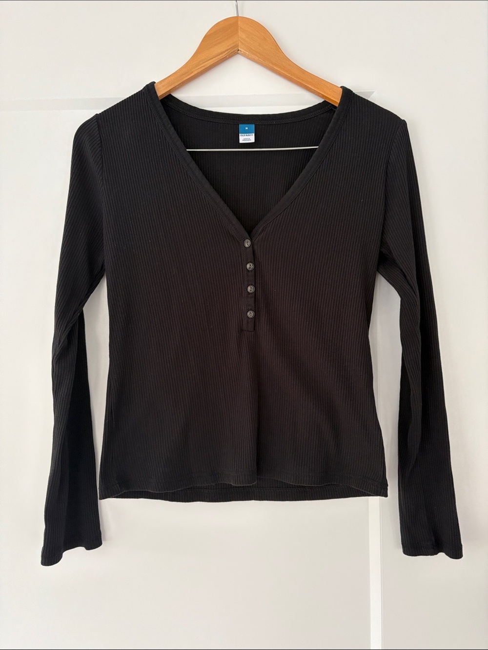 Lot of 3 Old Navy Ribbed Long Sleeved Tops - Picture 4 of 7